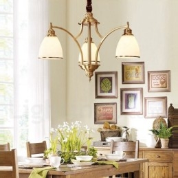 Großer luxuriöser rustikaler Retro-Vintage-Kronleuchter aus reinem Messing mit Glasschirmen