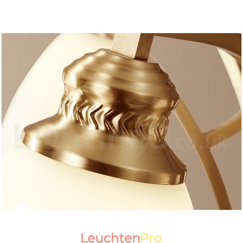 Großer luxuriöser rustikaler Retro-Vintage-Kronleuchter aus reinem Messing mit Glasschirmen