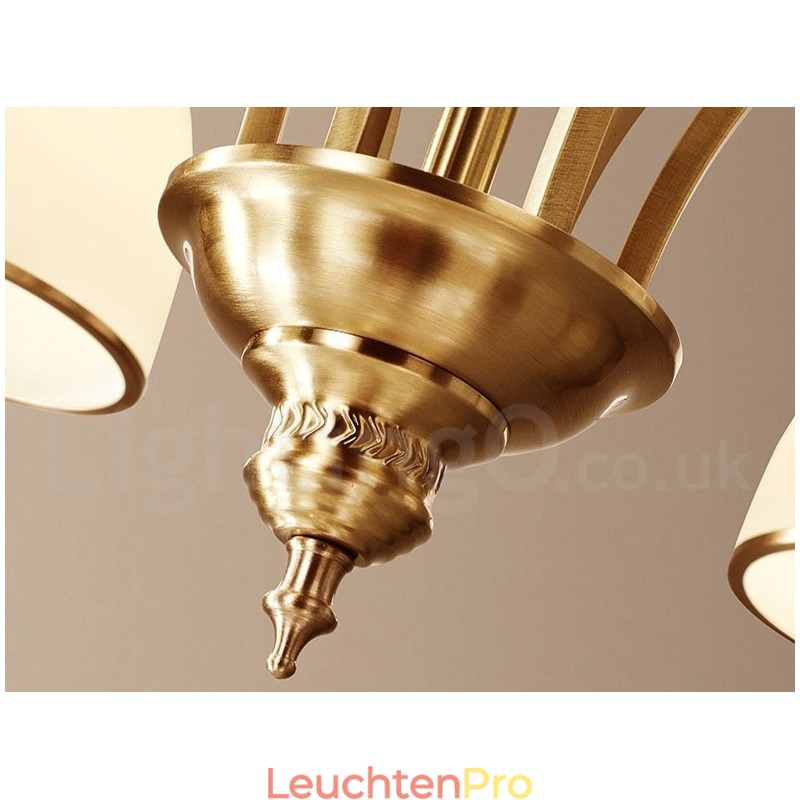 Großer luxuriöser rustikaler Retro-Vintage-Kronleuchter aus reinem Messing mit Glasschirmen