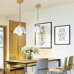 Hängeleuchte im rustikalen Lodge-Stil aus reinem Messing mit Keramikschirm