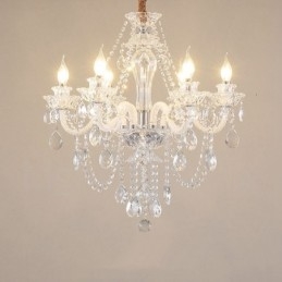 Kronleuchter mit 6 Kerzen und klarem Kristall, spezielles Design mit weißen Armen