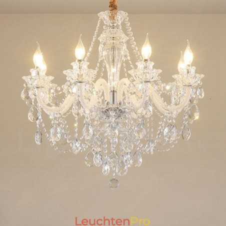 Kronleuchter mit 8 Kerzenlichtern und weißem Arm, klares Kristall Kronleuchter mit 8 Kerzenlichtern und weißem Arm, klares Kristall