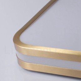 Ultradünne, rechteckige, moderne Deckenleuchte aus Messing im zeitgenössischen nordischen Stil mit Acrylschirm, kann auch als Wandleuchte verwendet werden.
