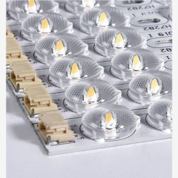 Ultradünne, rechteckige, moderne Deckenleuchte aus Messing im zeitgenössischen nordischen Stil mit Acrylschirm, kann auch als Wandleuchte verwendet werden.