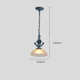 Eine hellblaue rustikale künstlerische Retro-Antik-Pendelleuchte mit Glasschirm