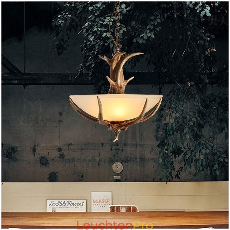 One Light Rustikale, künstlerische Retro-Pendelleuchte mit Geweih und antikem Glasschirm