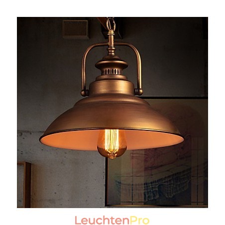 Retro-Pendelleuchte mit Schirm aus Metall im Old Factory-Stil Retro-Pendelleuchte mit Schirm aus Metall im Old Factory-Stil
