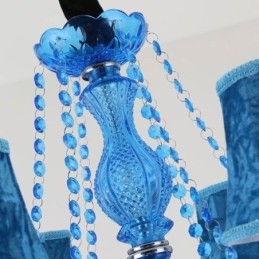 Großer Kristall-Kronleuchter Europäische Pendelleuchte Hellblaue Farbe Ästhetik