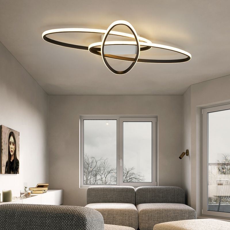 Minimalistische Deckenleuchte mit Planeten-Surround-Design