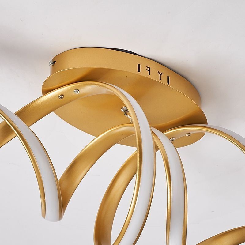 Moderne Deckenleuchte aus Aluminium mit Spiral-Design