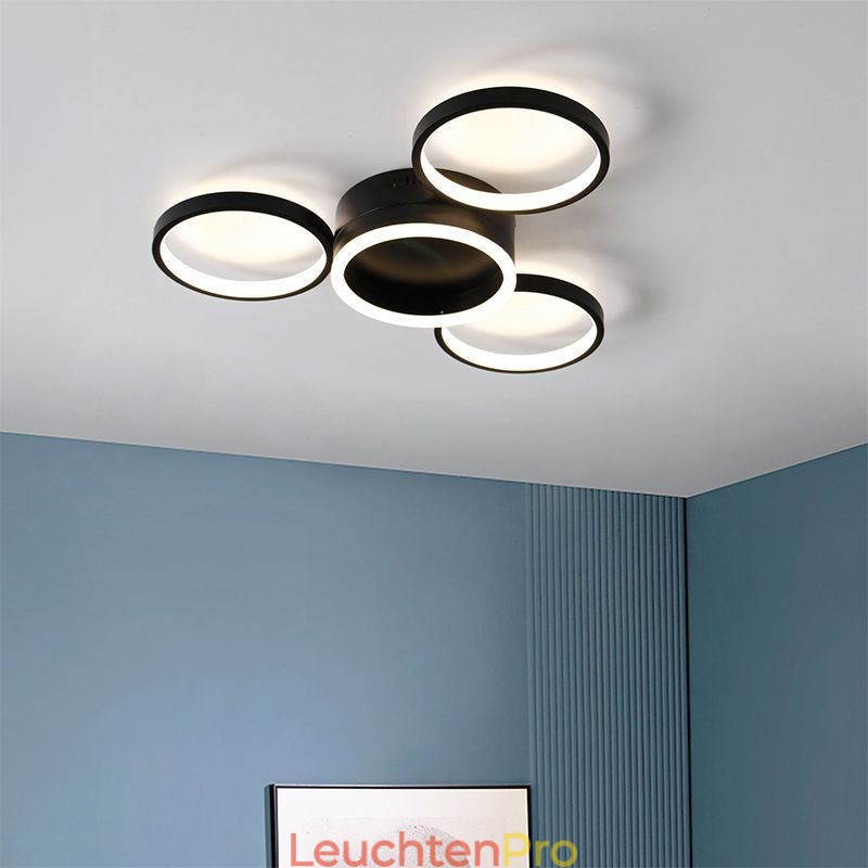 Deckenleuchte mit 4 Ringen