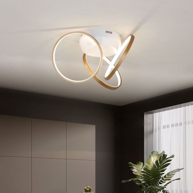 Deckenleuchte mit Acryl-Halo-Ring