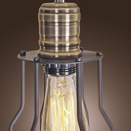 Traditioneller klassischer Kronleuchter im Vintage-Mini-Stil mit Gemälden