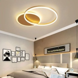 Moderne, runde Deckenleuchte in Gold