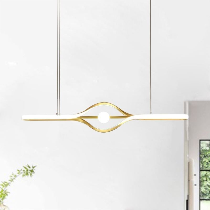 Moderne lineare Pendelleuchte mit langem Streifen