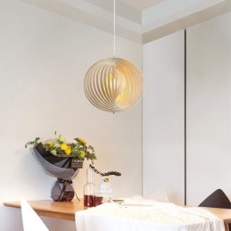 Moderne runde Kugel-Kronleuchter-Pendelleuchte aus Lindenholz