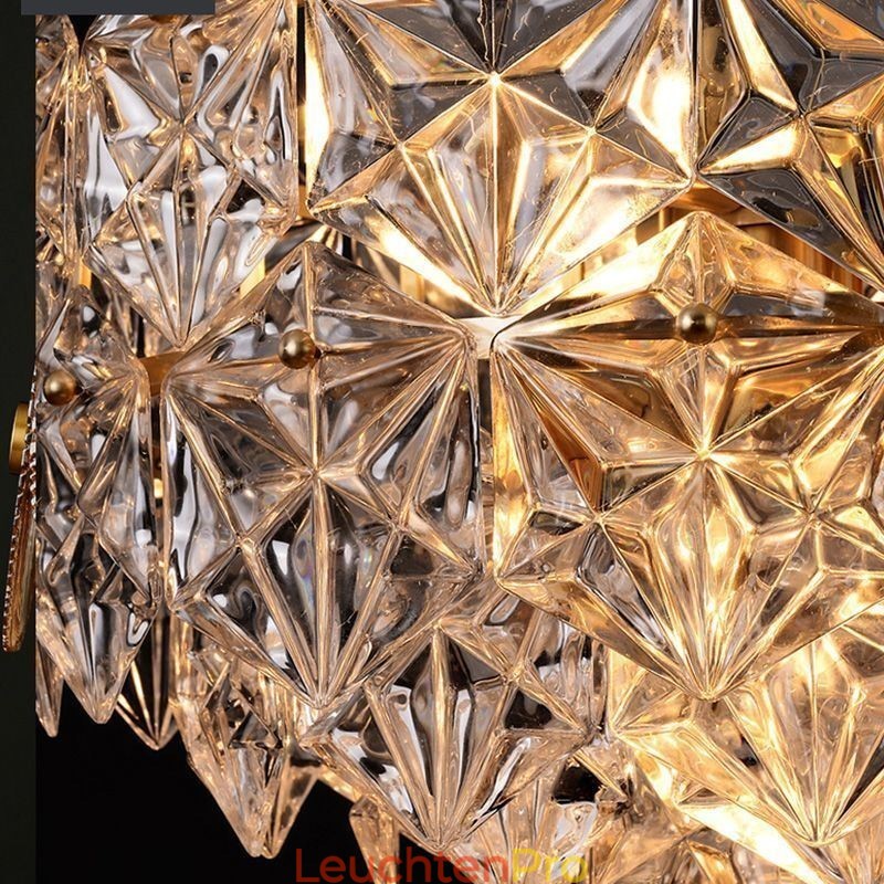 Europäische Glas Pendelleuchte Moderner Kronleuchter in Kegelform