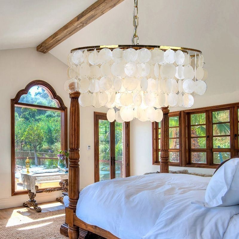 Europäische Muschel-Pendelleuchte