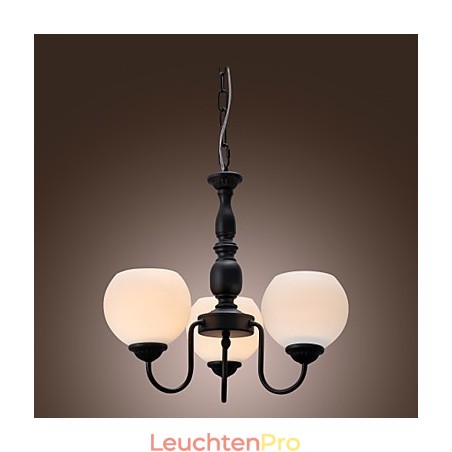Traditioneller klassischer Kronleuchter aus Bronze im Kerzenstil Traditioneller klassischer Kronleuchter aus Bronze im Kerzenstil