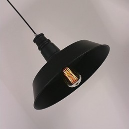 Schwarze moderne Pendelleuchte mit kreisförmigem Lampenschirm