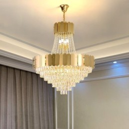Moderne Hängeleuchte aus Kristallgold K9