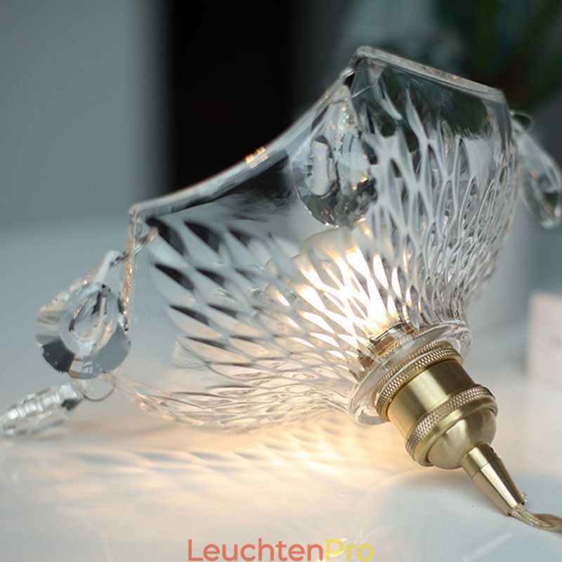 Moderne minimalistische Pendelleuchte aus Glas mit Einzellicht
