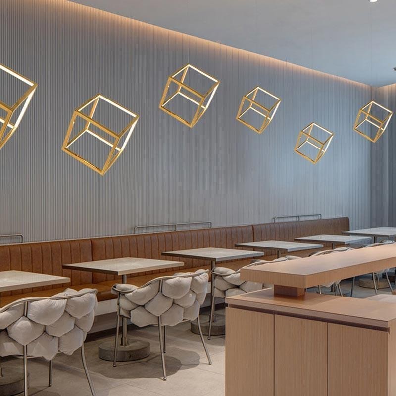 Postmoderne Pendelleuchte, geometrisches Gold-Hängelicht