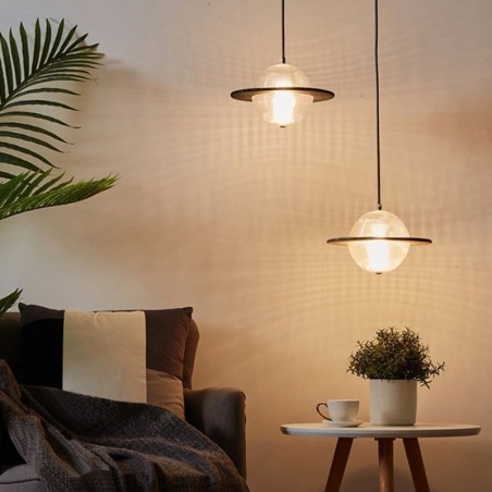 Moderne Deckenleuchte in Form einer Pendelleuchte aus Glas Moderne Deckenleuchte in Form einer Pendelleuchte aus Glas