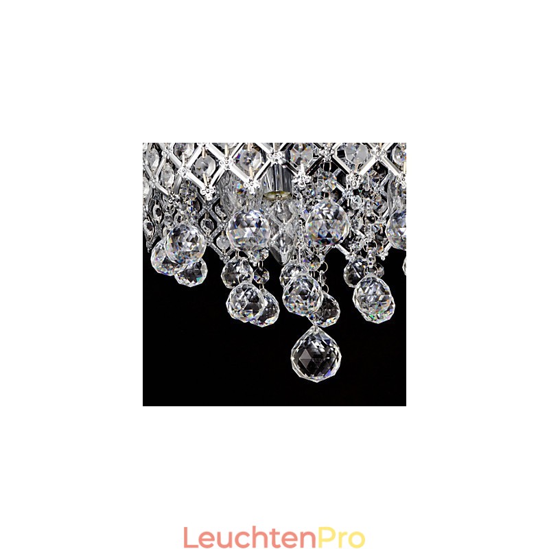 Traditionelle klassische Deckenleuchte aus Kristall und Chrommetall