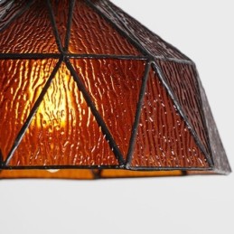Geometrische Pendelleuchte aus Buntglas