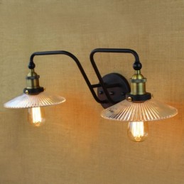 Industrieller nordischer Stil, kreative Persönlichkeit, Schlafzimmer, Inneneinrichtung, mediterranes Café, Wand, Glas, Doppeleisen