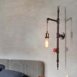 Die Rohrwand der ländlichen kreativen Retro-Raketenwandlampe