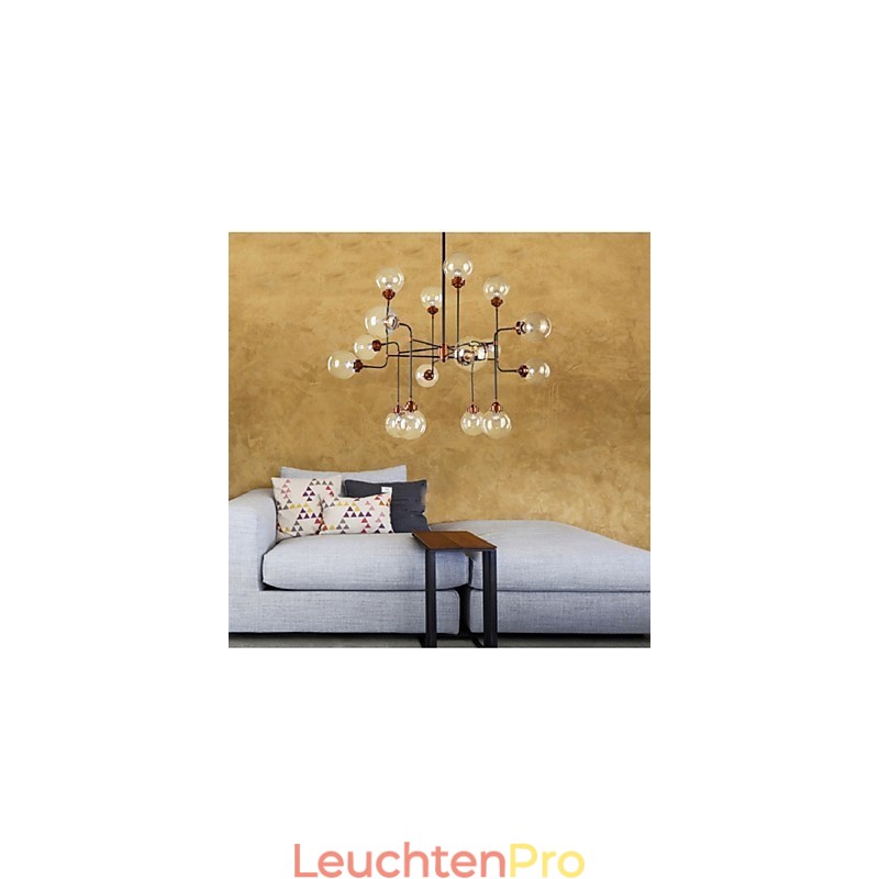 Contracted Creative spielte die Rolle der amerikanischen Glaskugel-Droplight „Sitting Magic Beans“.