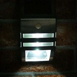 Solar-Wandleuchte in Weiß mit PIR-Bewegungssensor
