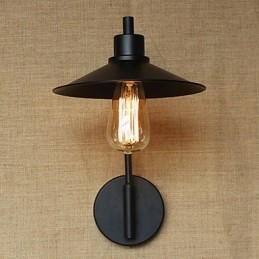 Dekorative Retro-Wandleuchte aus Schmiedeeisen