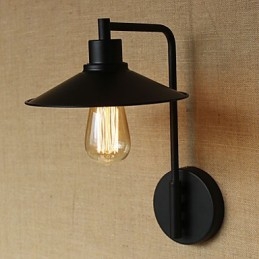 Dekorative Retro-Wandleuchte aus Schmiedeeisen