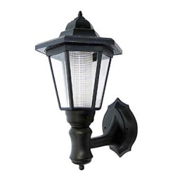 Solarbetriebene Wandleuchte mit schwarzem Schirm