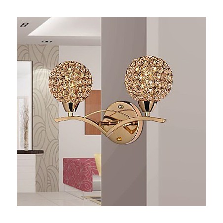 Moderne, schicke Wandleuchte mit 2 Lichtern Moderne, schicke Wandleuchte mit 2 Lichtern