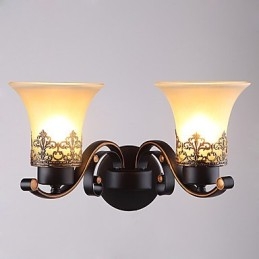 Doppelkopf-Wandlampe aus amerikanischem Landhausstil im Vintage-Stil aus Metall mit Glas für die Kantine, das Wohnzimmer, den Eingangsbereich und das Foyer.