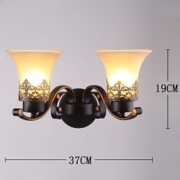 Doppelkopf-Wandlampe aus amerikanischem Landhausstil im Vintage-Stil aus Metall mit Glas für die Kantine, das Wohnzimmer, den Eingangsbereich und das Foyer.