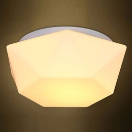 Kreative weiße Diamantglaskuppel absorbiert Licht