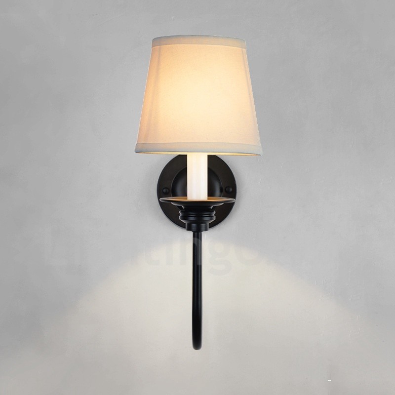 Traditionelle klassische Wandleuchten für den Innenbereich mit einer Leuchte