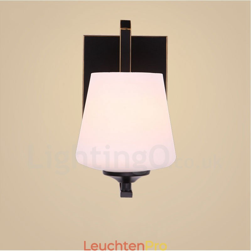 Traditionelle klassische Wandleuchten für den Innenbereich mit einer Leuchte