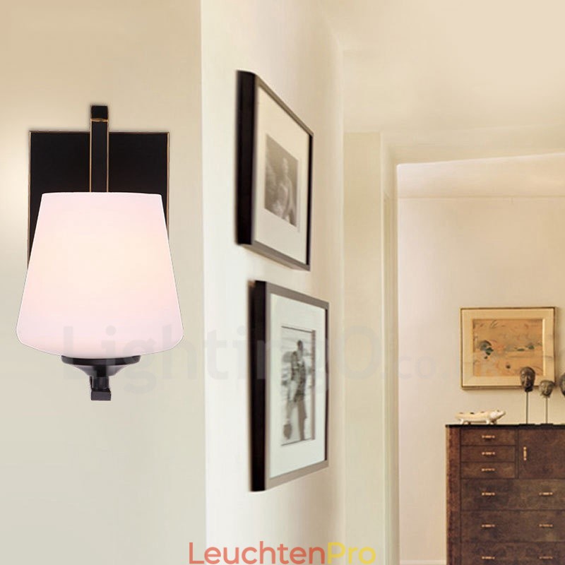 Traditionelle klassische Wandleuchten für den Innenbereich mit einer Leuchte