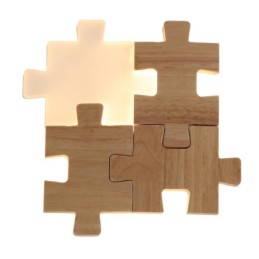 Wandleuchten aus Holz mit Acrylschirm Moderne zeitgenössische Wandleuchte aus Holz und Bambus