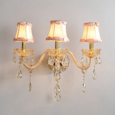 3-flammige goldene K9-Kristallkerzen-Wandleuchte im Retro-Stil aus Glas 3-flammige goldene K9-Kristallkerzen-Wandleuchte im Retro-Stil aus Glas