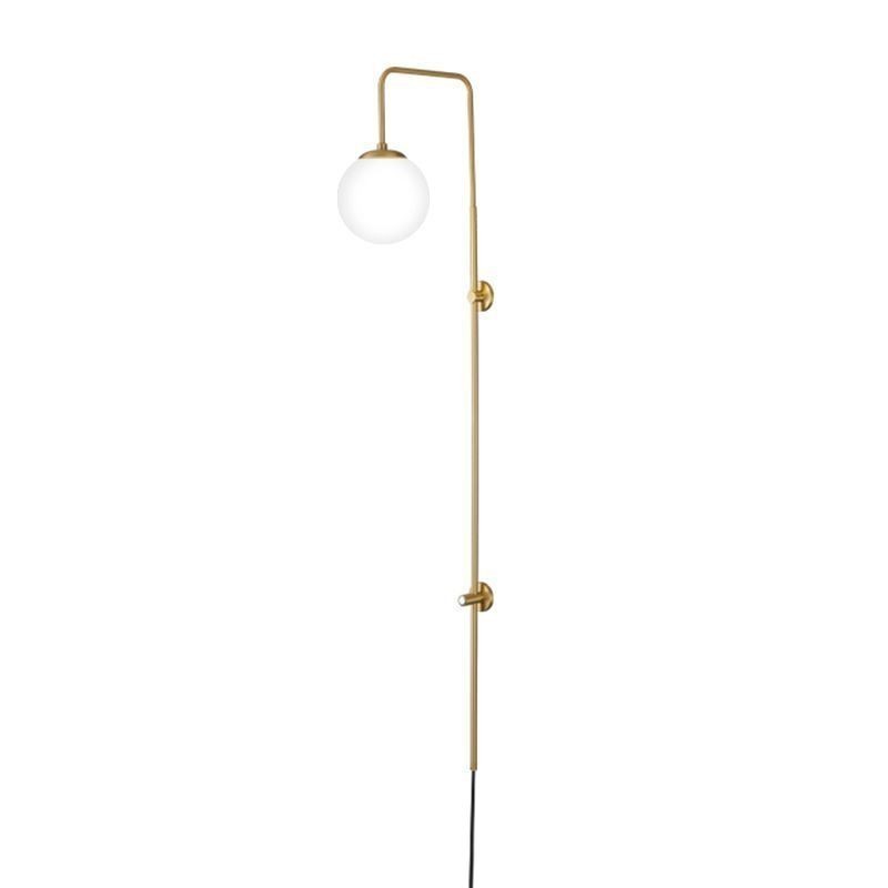 Moderne Globe Wandleuchte aus gebürstetem Goldglas