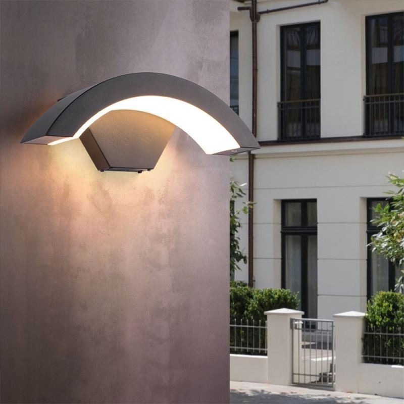 Minimalistische Aluminiumlampe Garten Wasserdichte Halbmond-Wandleuchte