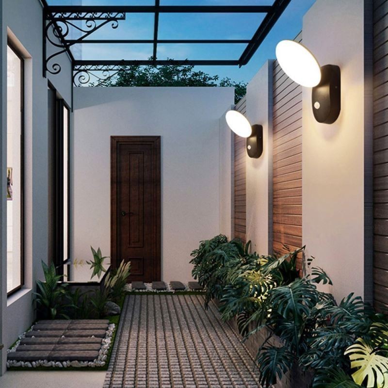 Moderne minimalistische Aluminiumlampe, wasserdichte Halbmond-Wandleuchte für den Garten