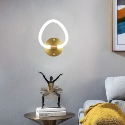 Moderne herzförmige Wandleuchte für den Innenbereich
